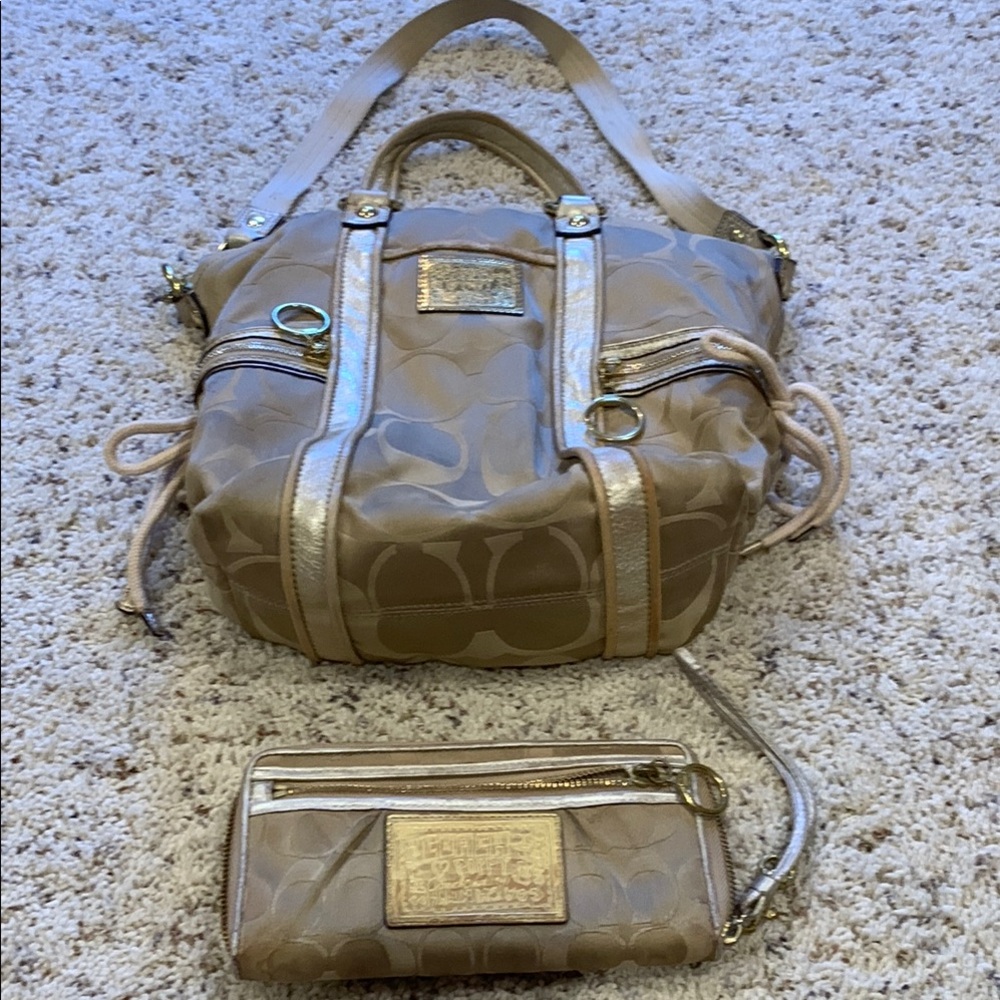 Coach Tan and Gold Women's Bag Set
